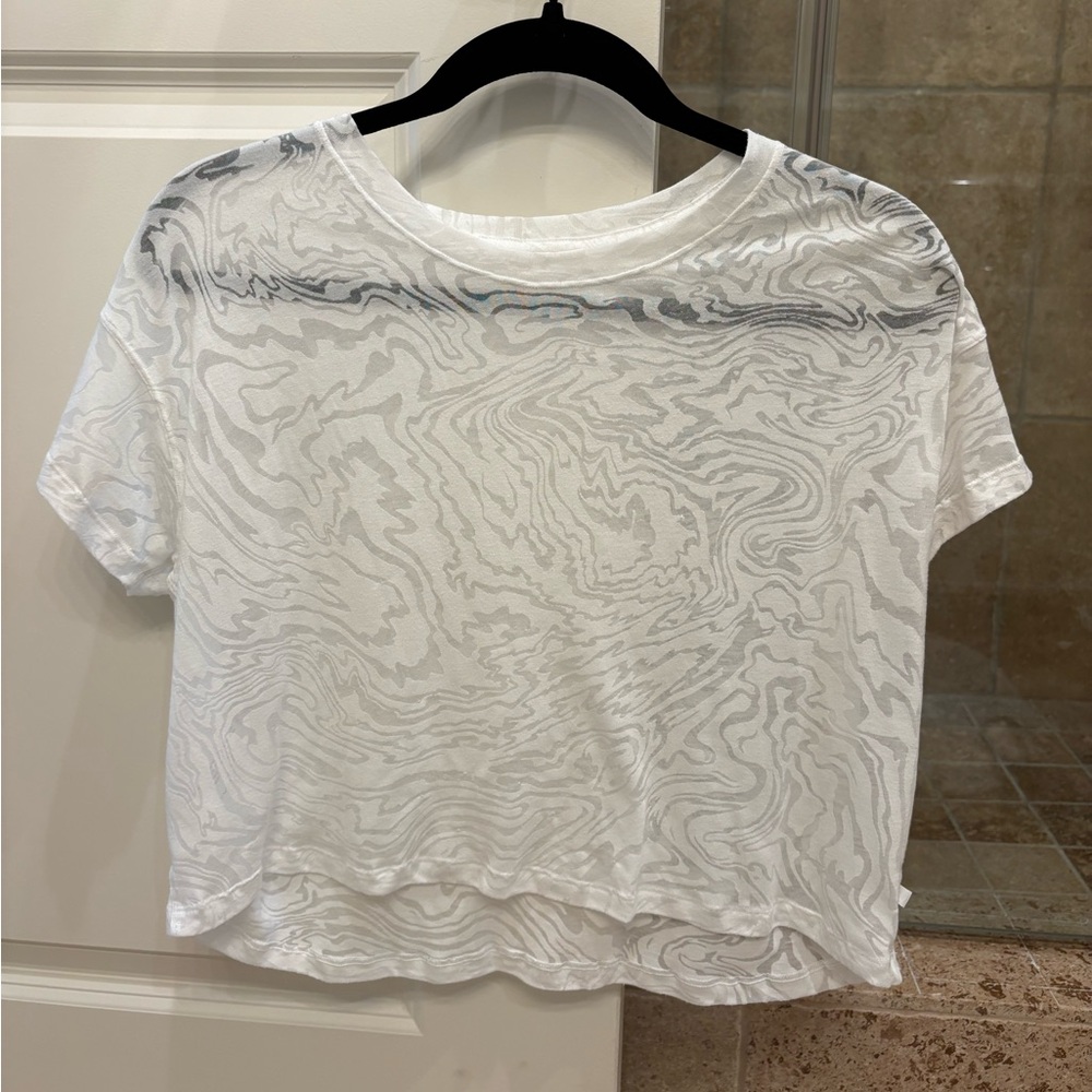 lululemon athletica White and Gray Patterned Tee